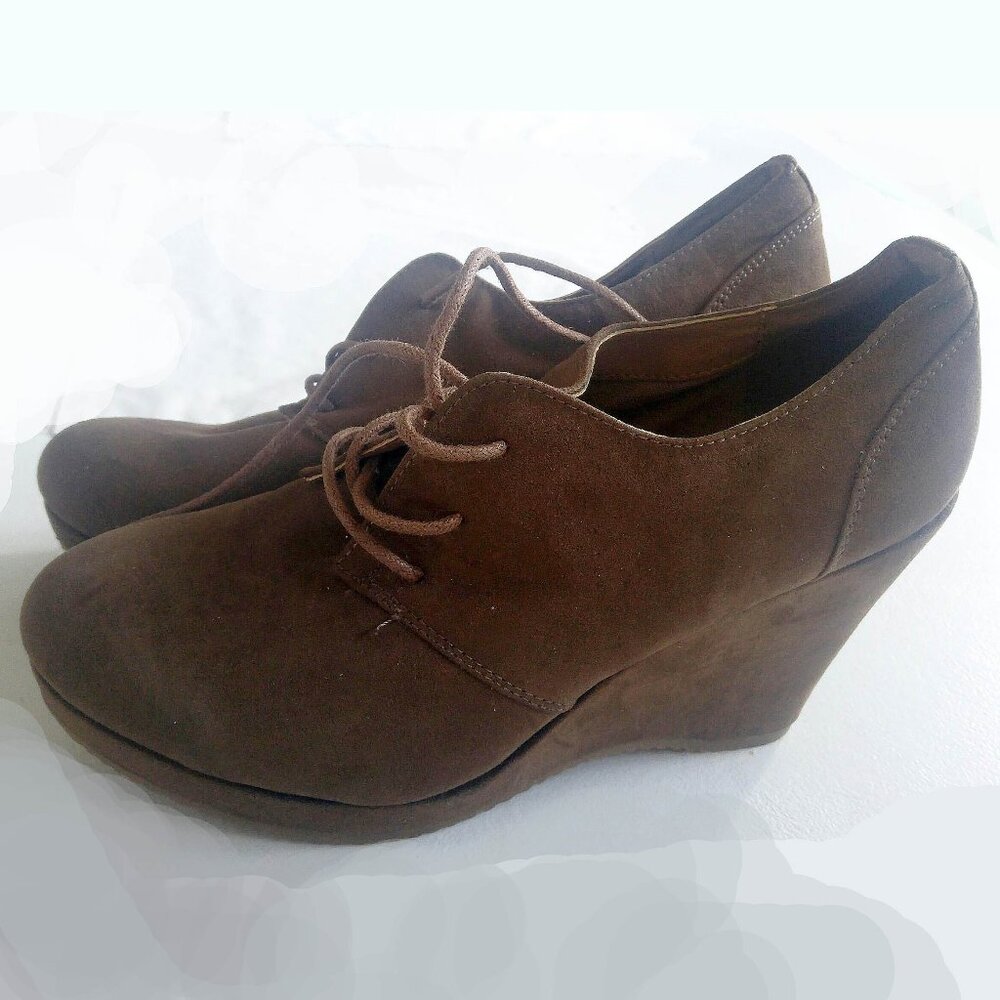 Ancle platform boots,  brown sued